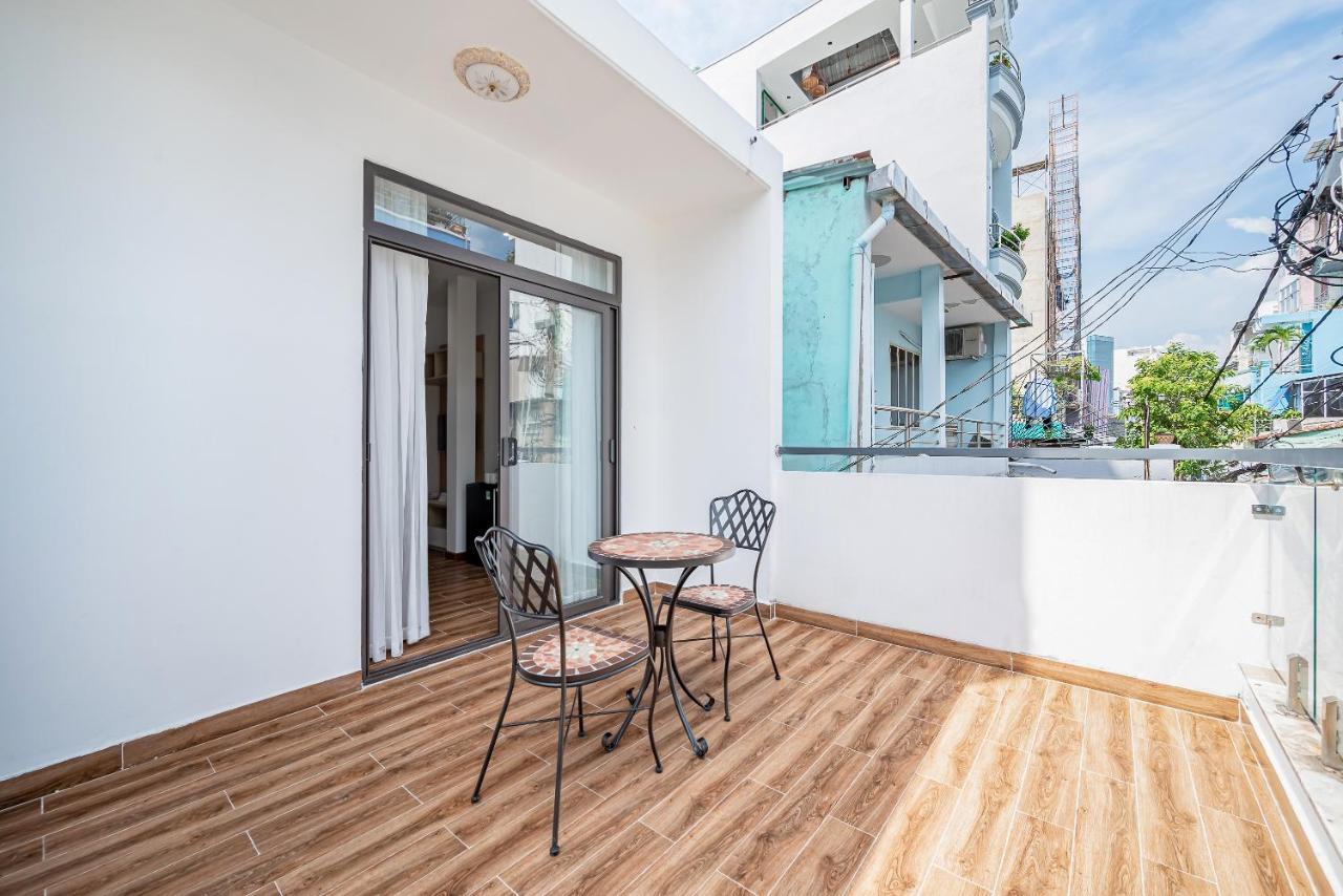 Cozrum Homes - Autumn House Ho Chi Minh City Bagian luar foto