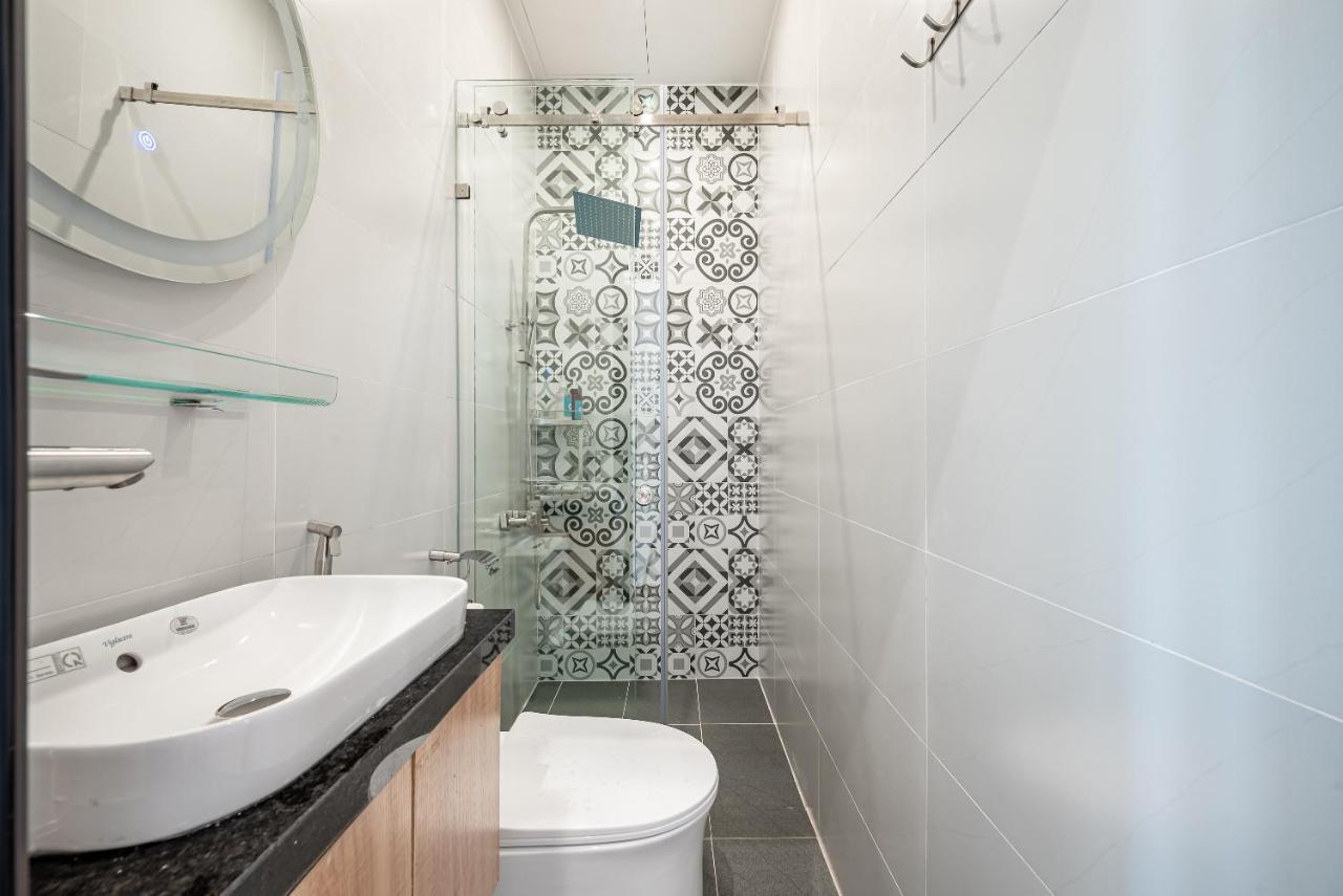 Cozrum Homes - Autumn House Ho Chi Minh City Bagian luar foto